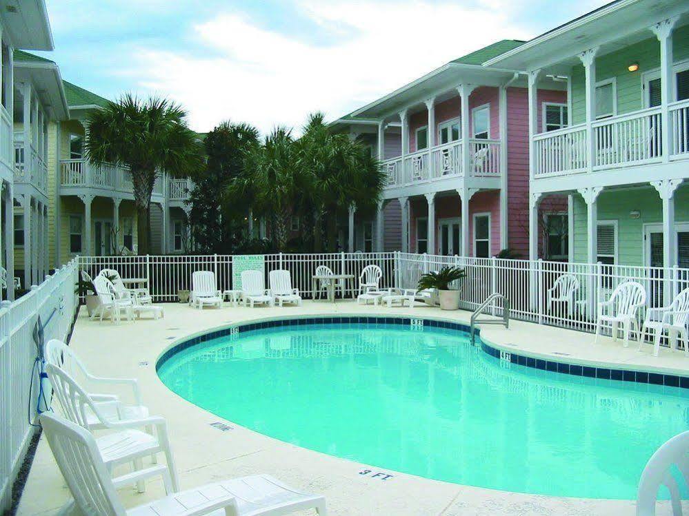 Club Wyndham Street Aparthotel 3*