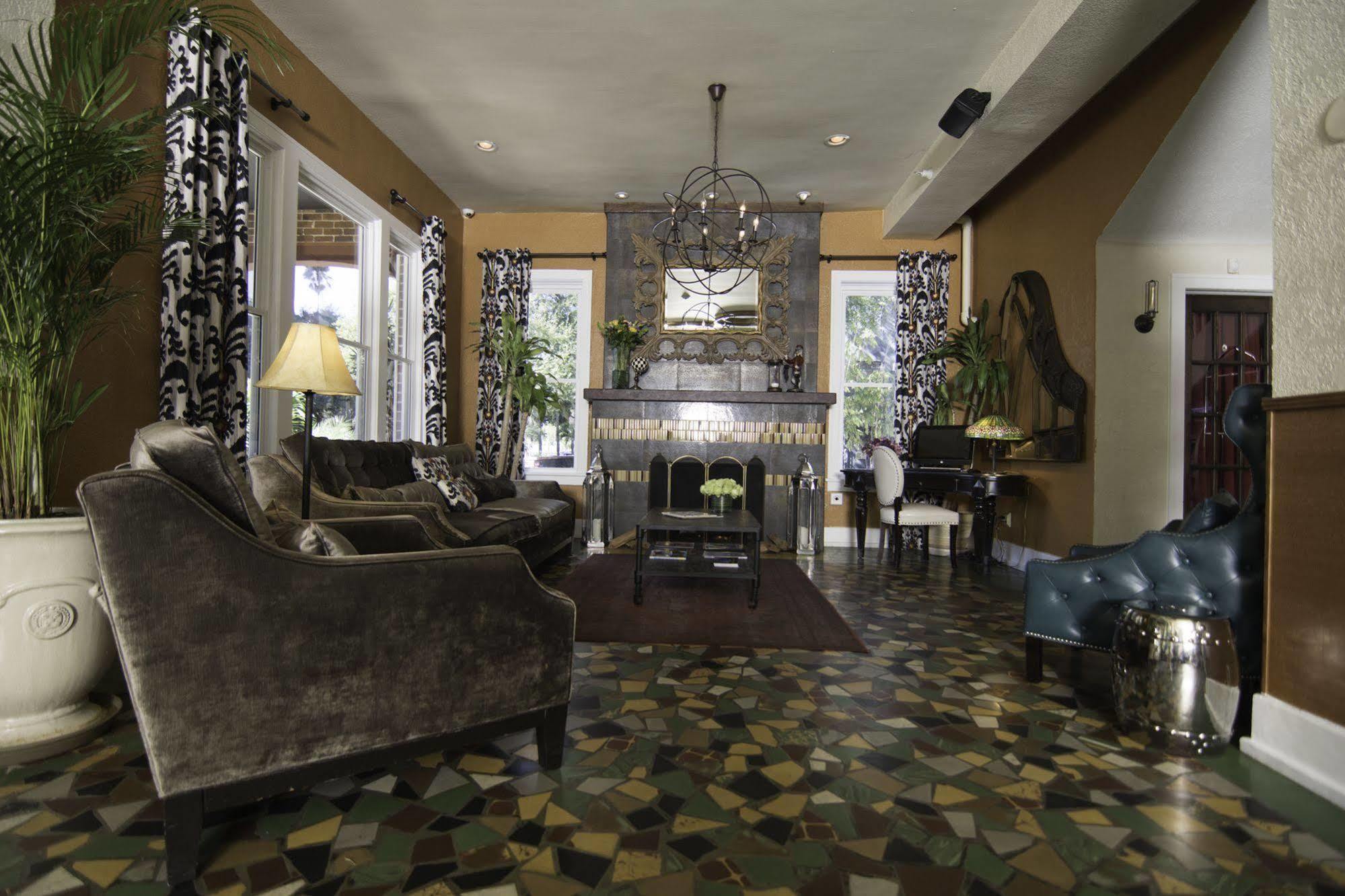 Hollander - Downtown Hotel St. Petersburg