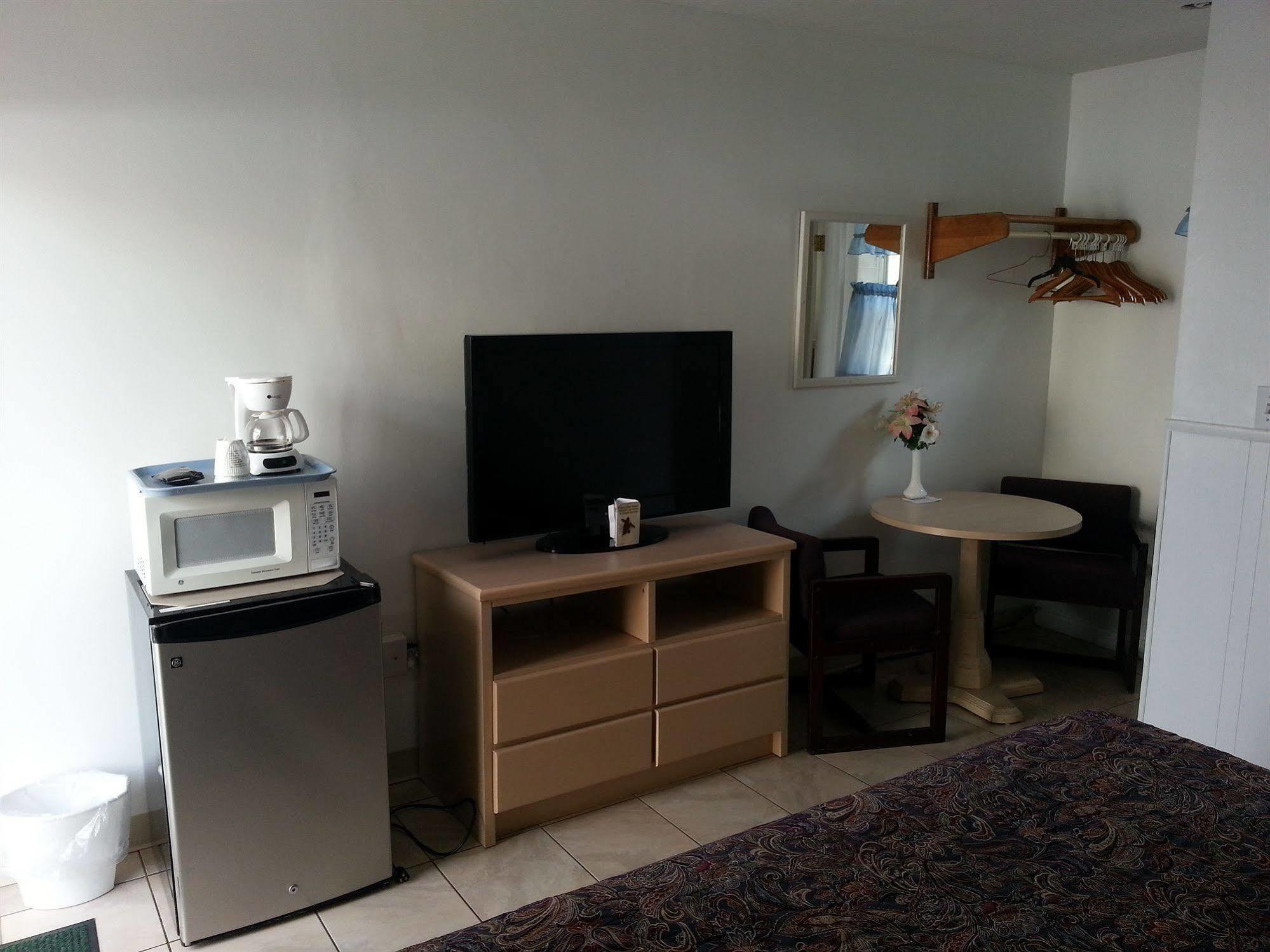 Bleu Beach Resort Motel Indialantic