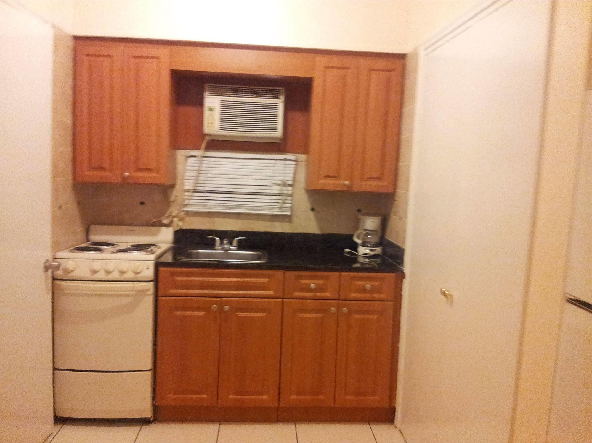 Shores Terrace 2*
