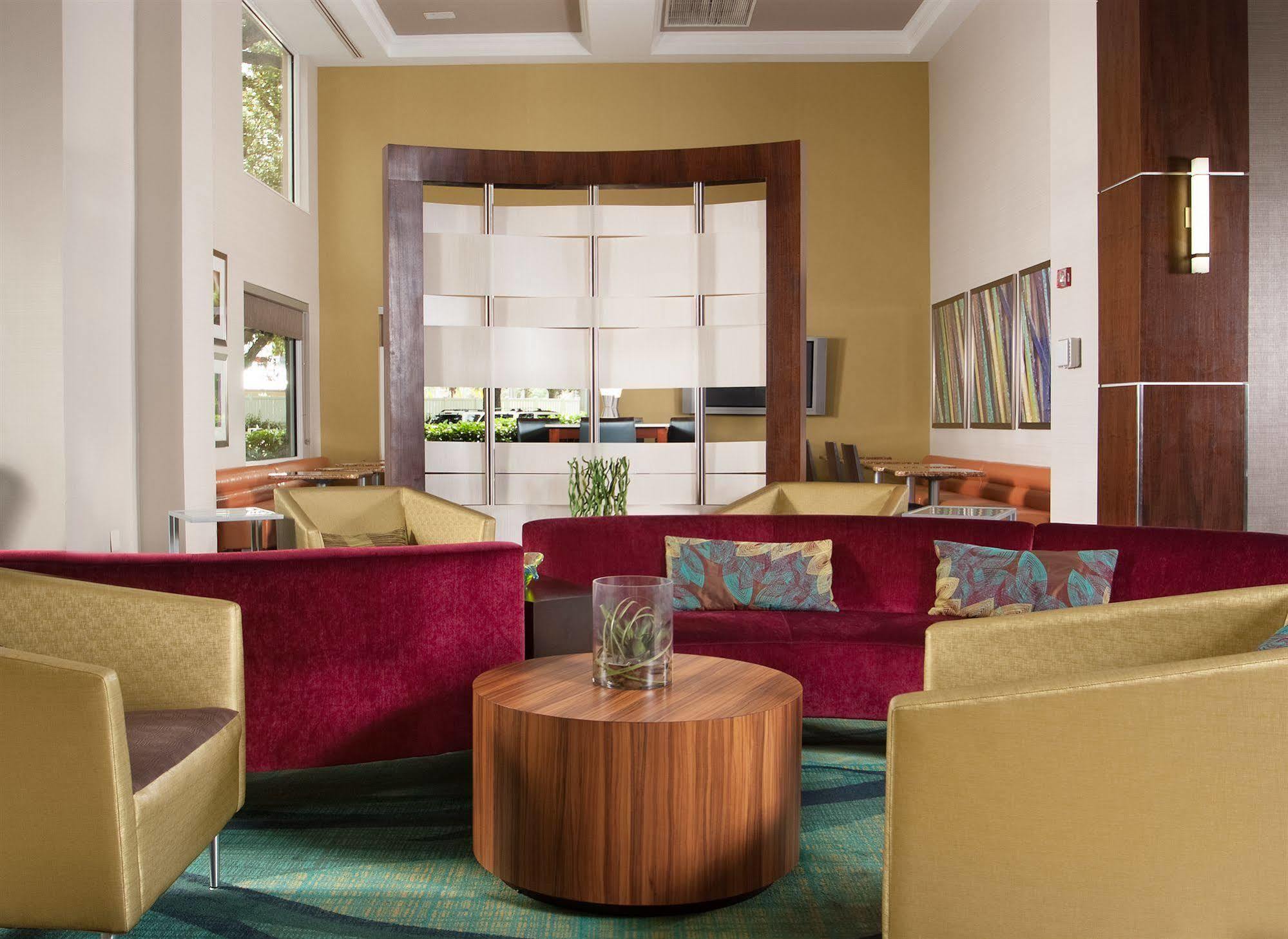 Springhill Lauderdale Airport 3*