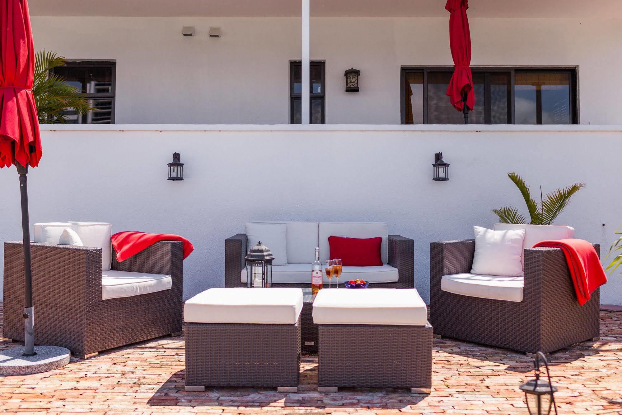 Aparthotel Miami Whitehouse 3*