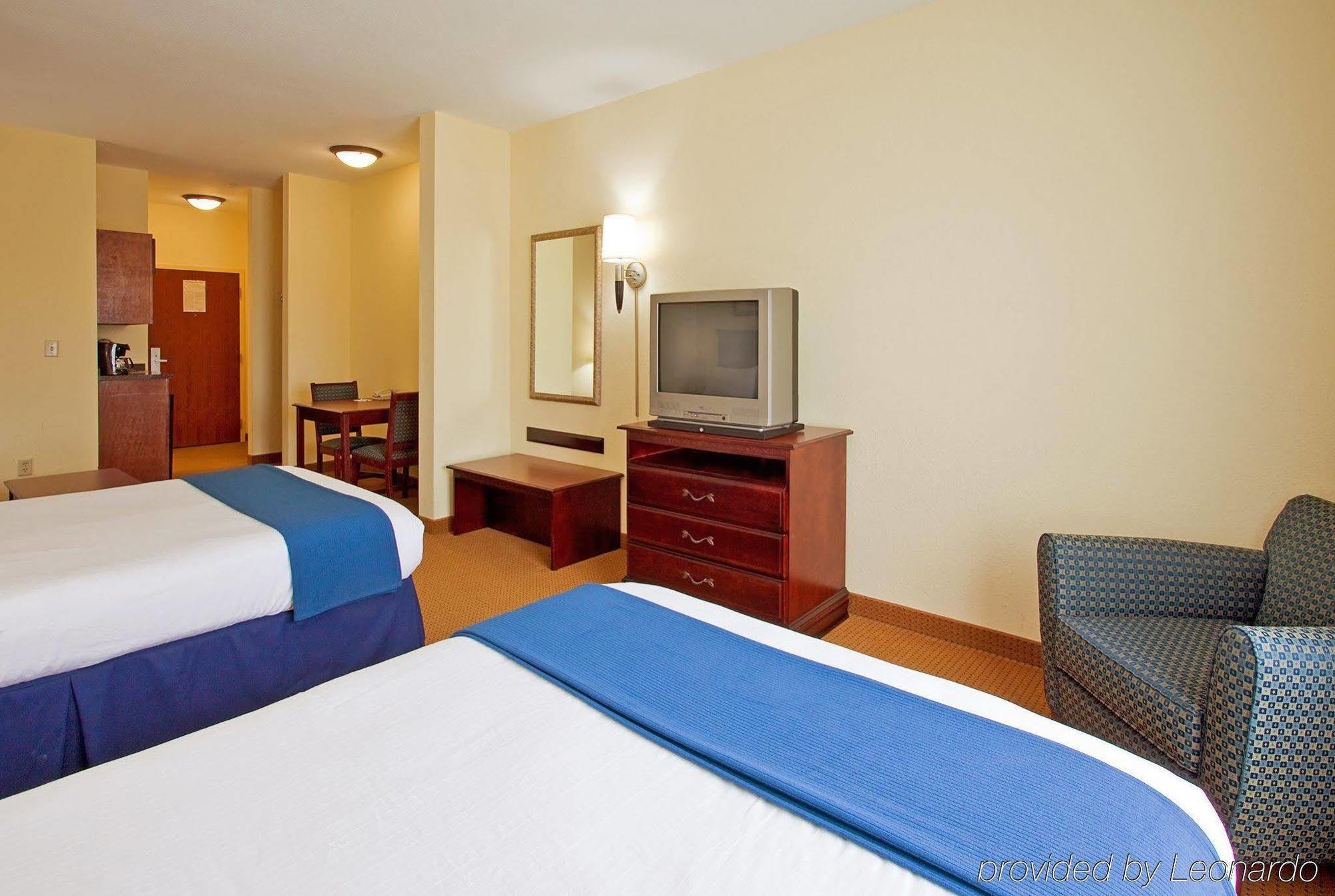 Express & City-tyndall Panama City