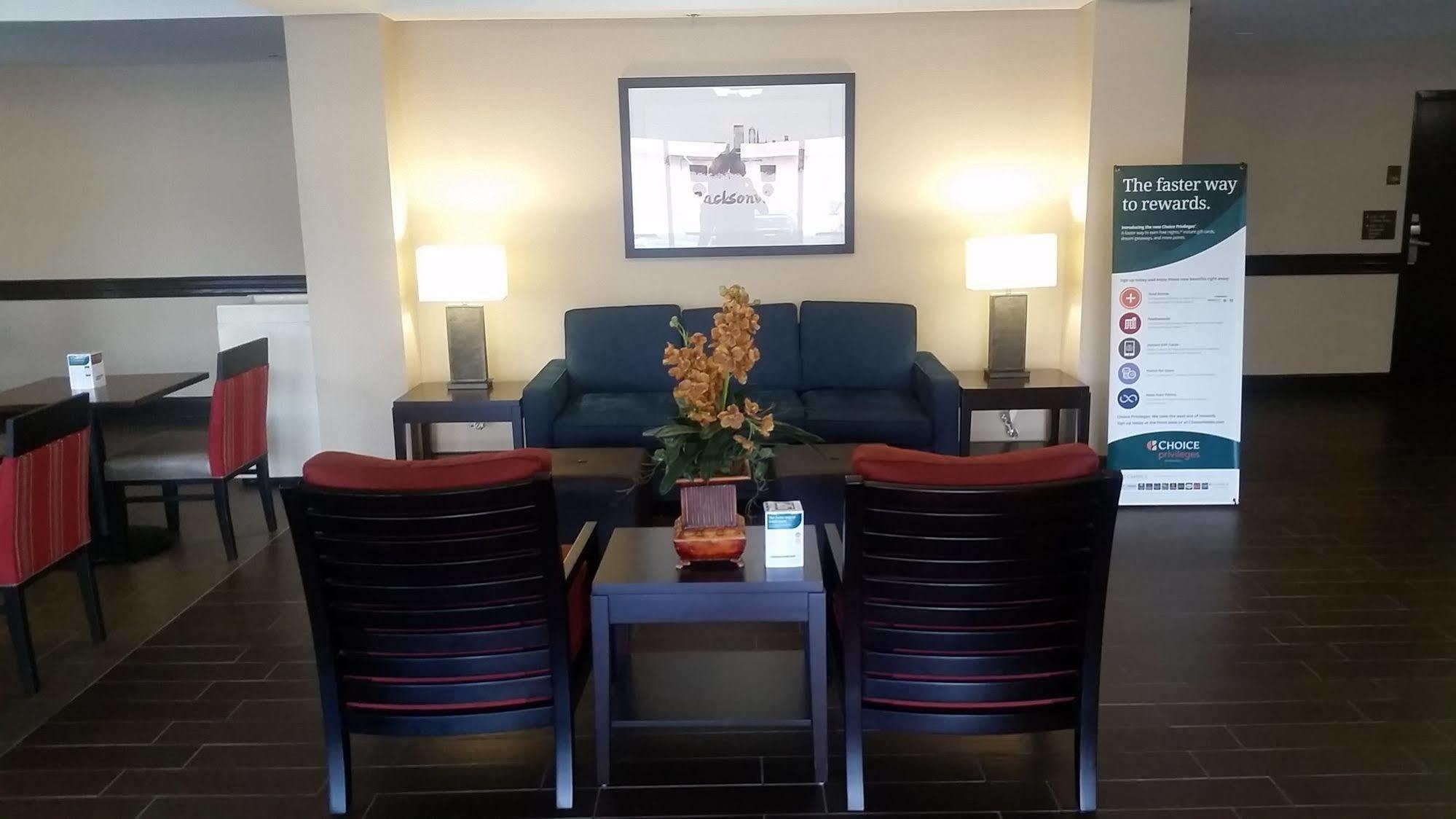 Comfort Baymeadows Near Butler Blvd Hotel 3*