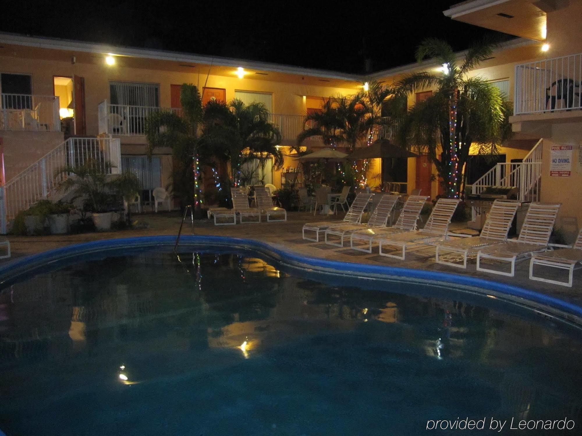 Hotel Blue Strawberry By The Sea Lauderdale-by-the-Sea
