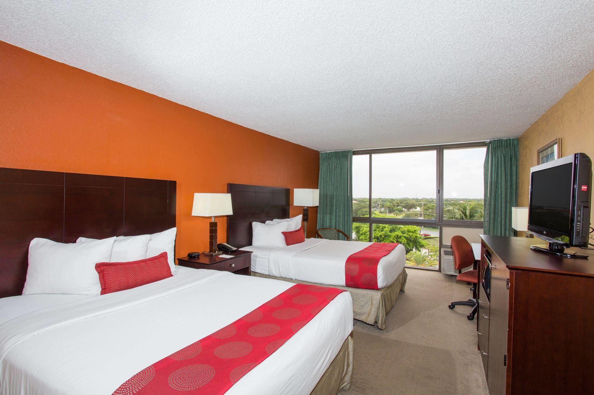 Ramada By Wyndham West Palm Airport Hotel West Palm Beach