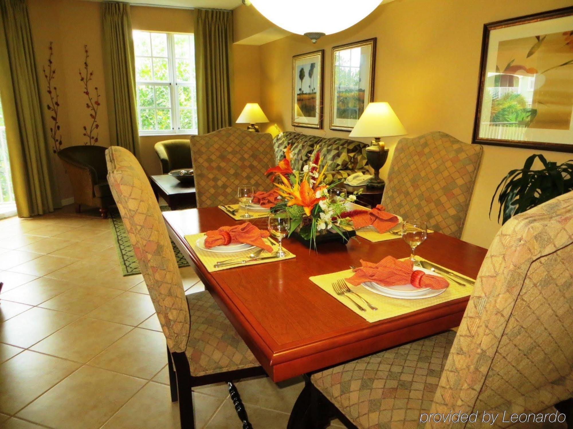 Mizner Place At Town Center, Lauderdale Resort