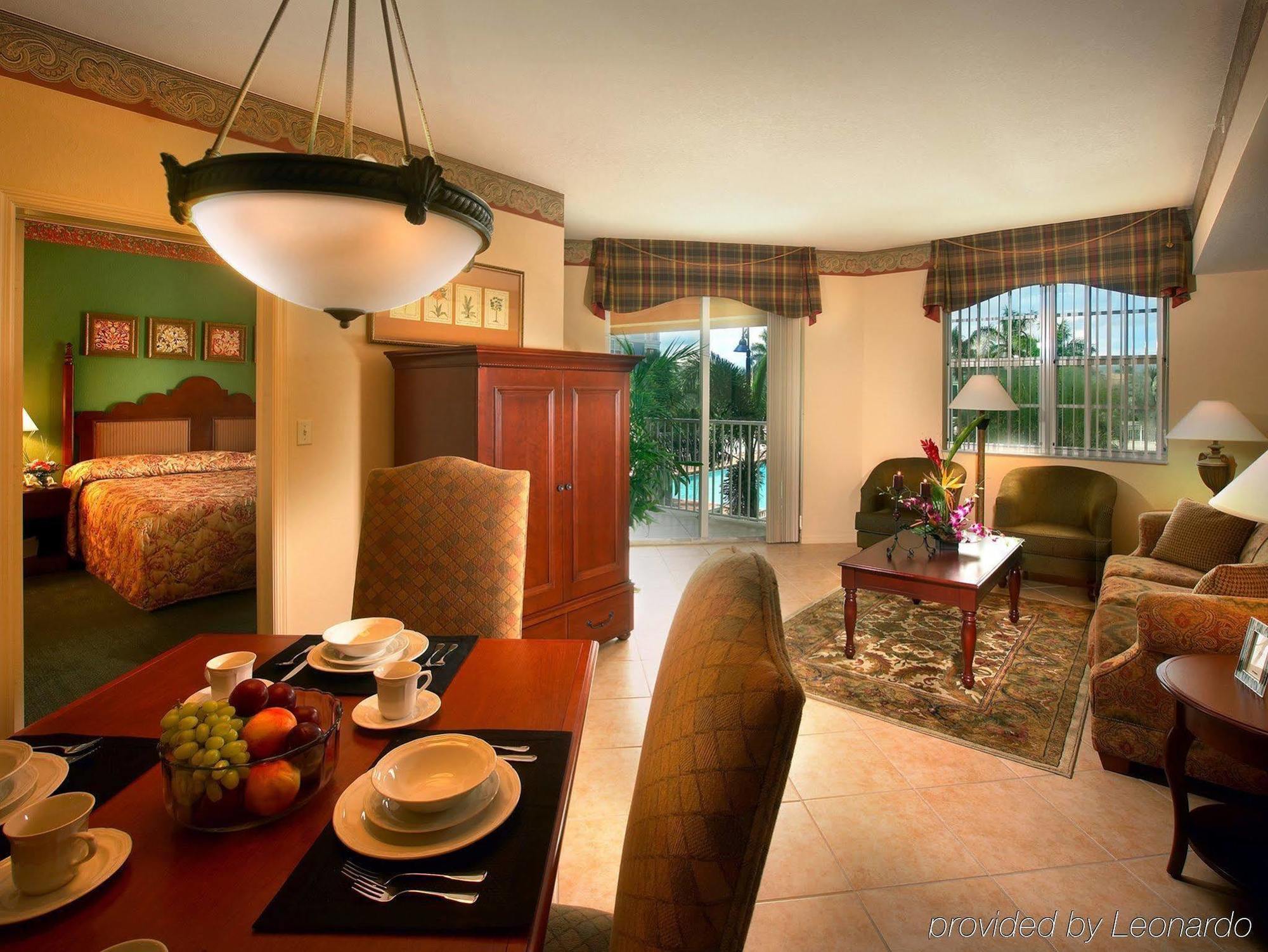 Mizner Place At Town Center, Lauderdale Weston