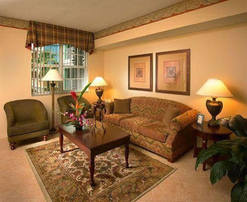 Mizner Place At Town Center, Lauderdale Weston