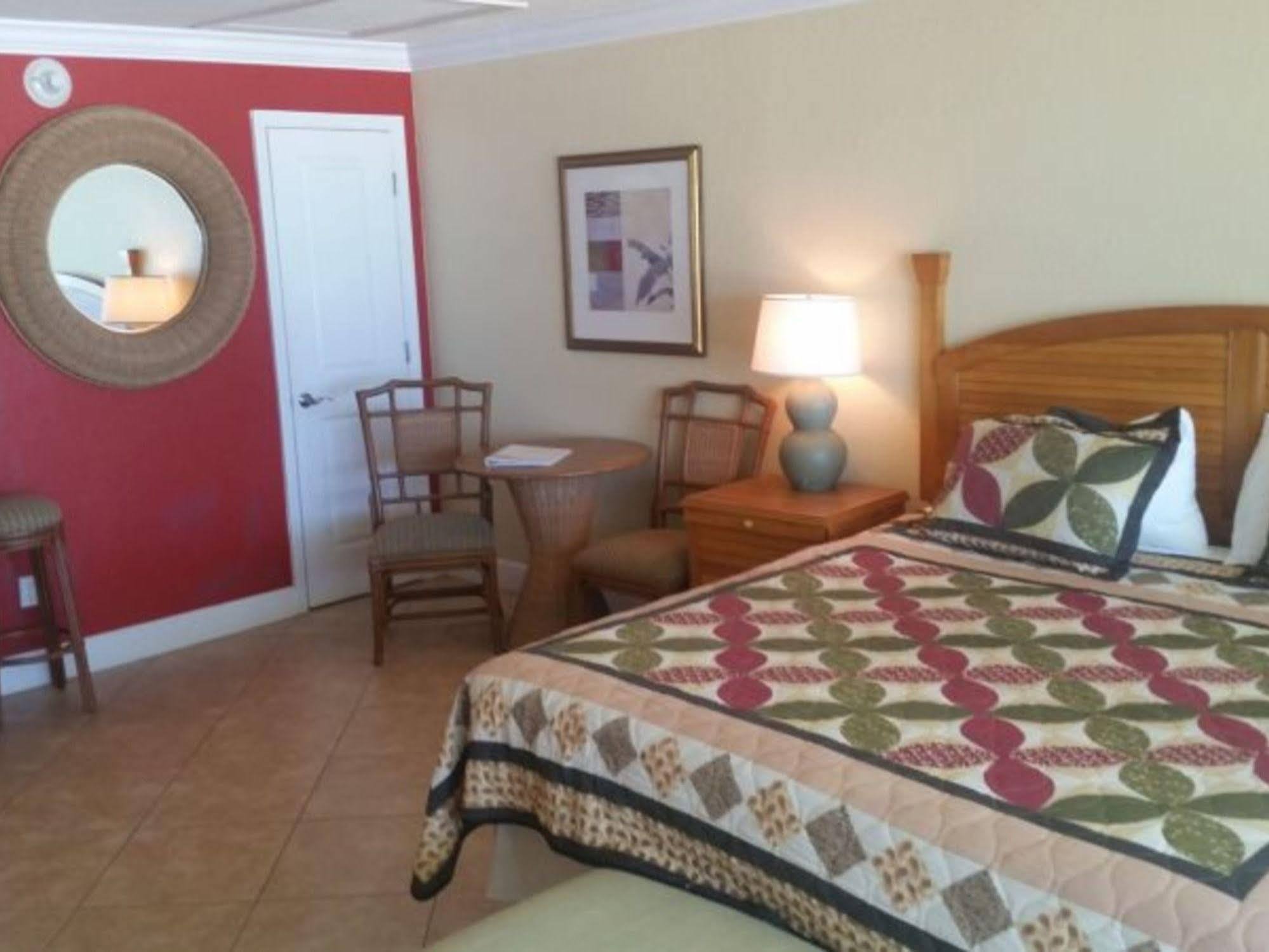 Club Bamboo South - Bradenton Hotel Bradenton Beach