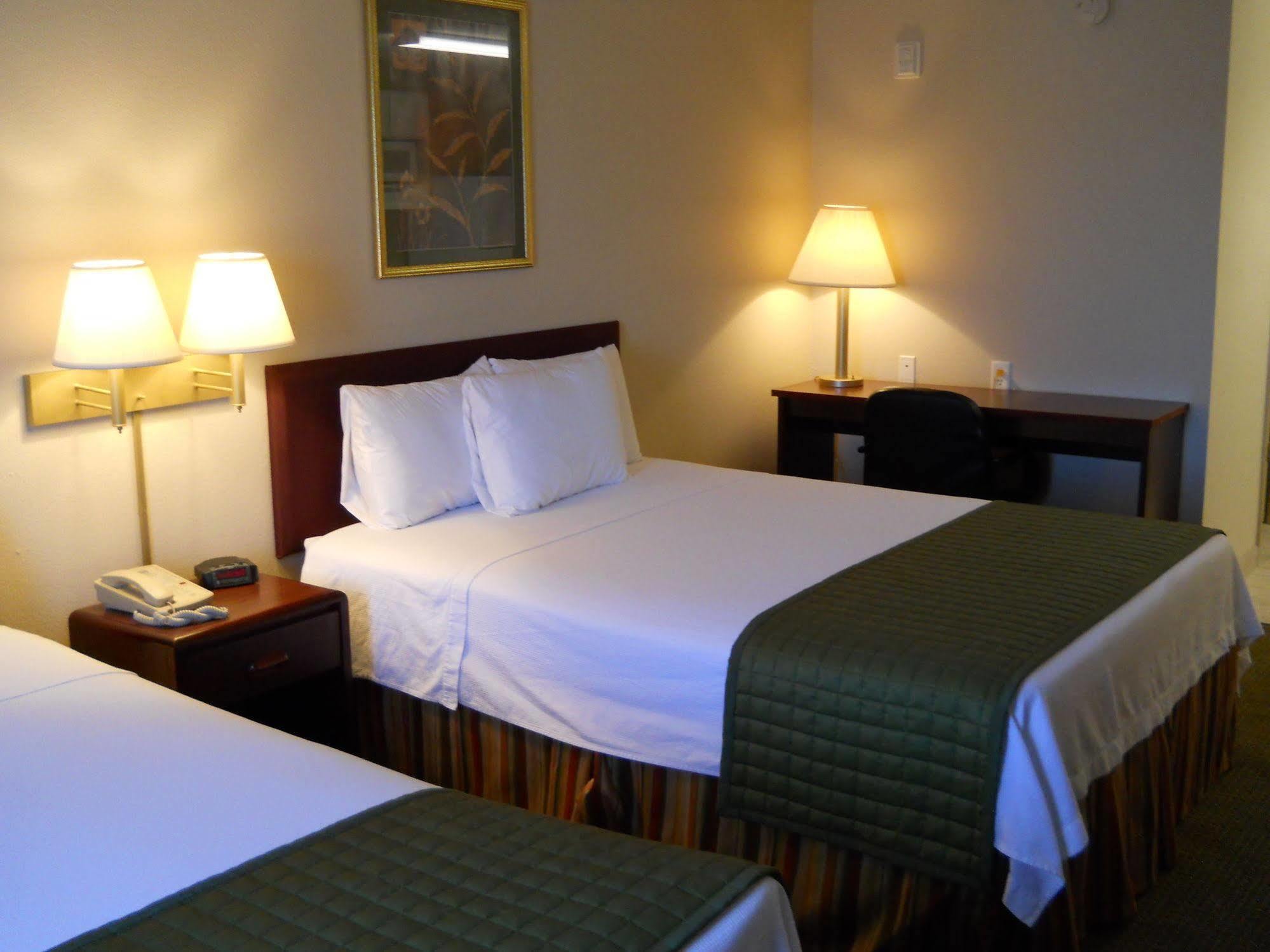 Inn Comfort Near Nas Corry Station 2*