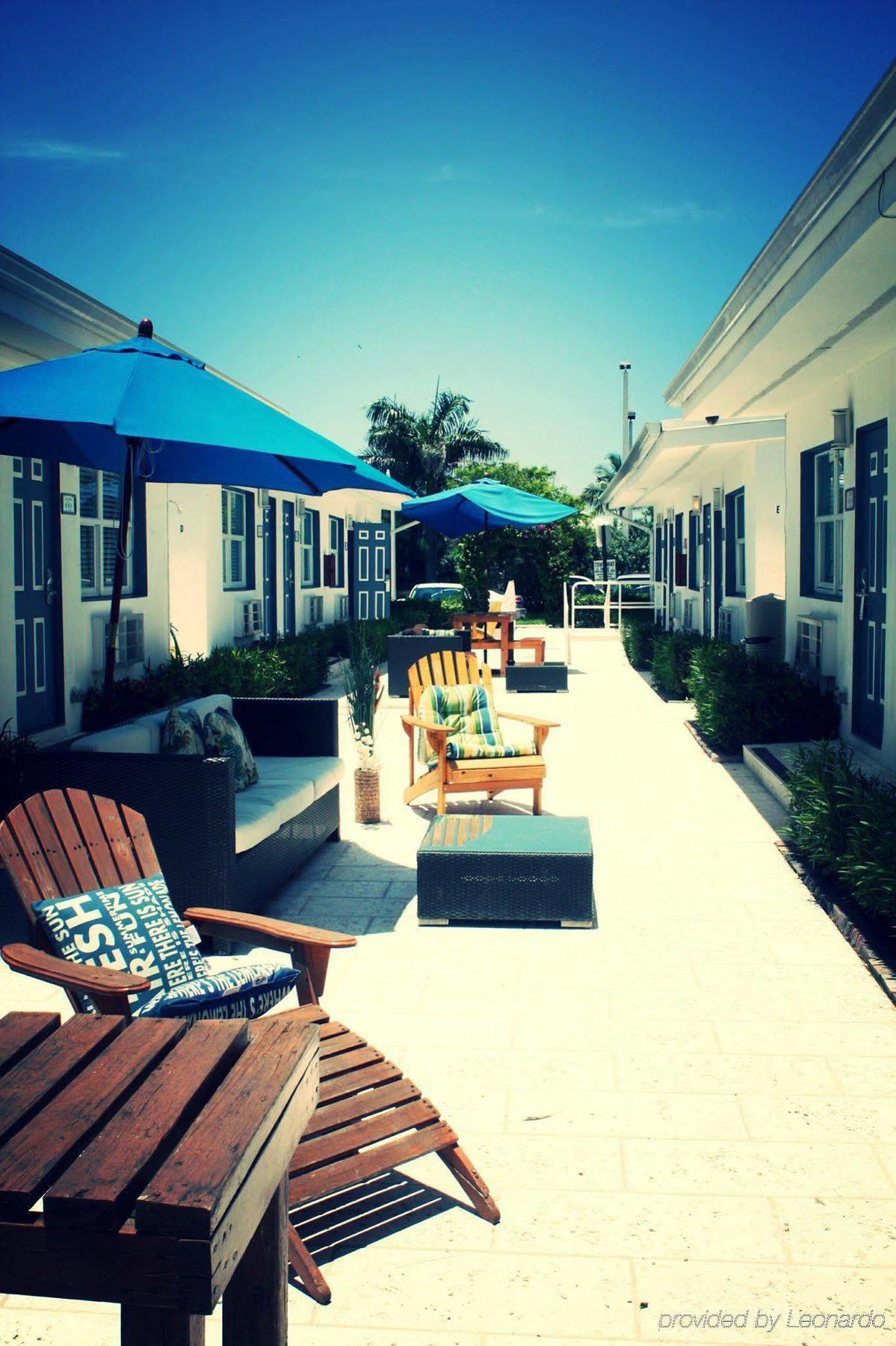 Hotel And 3*