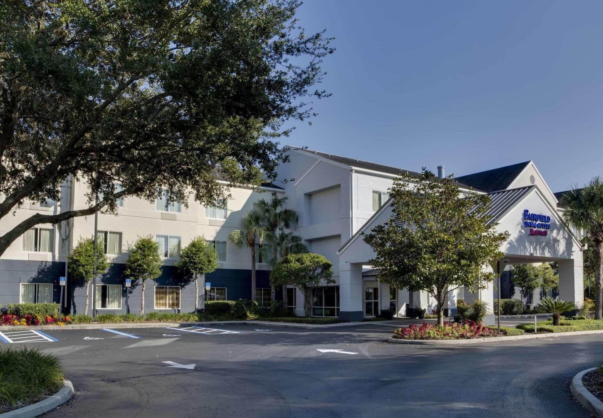 Hotel Fairfield & By Marriott 3*