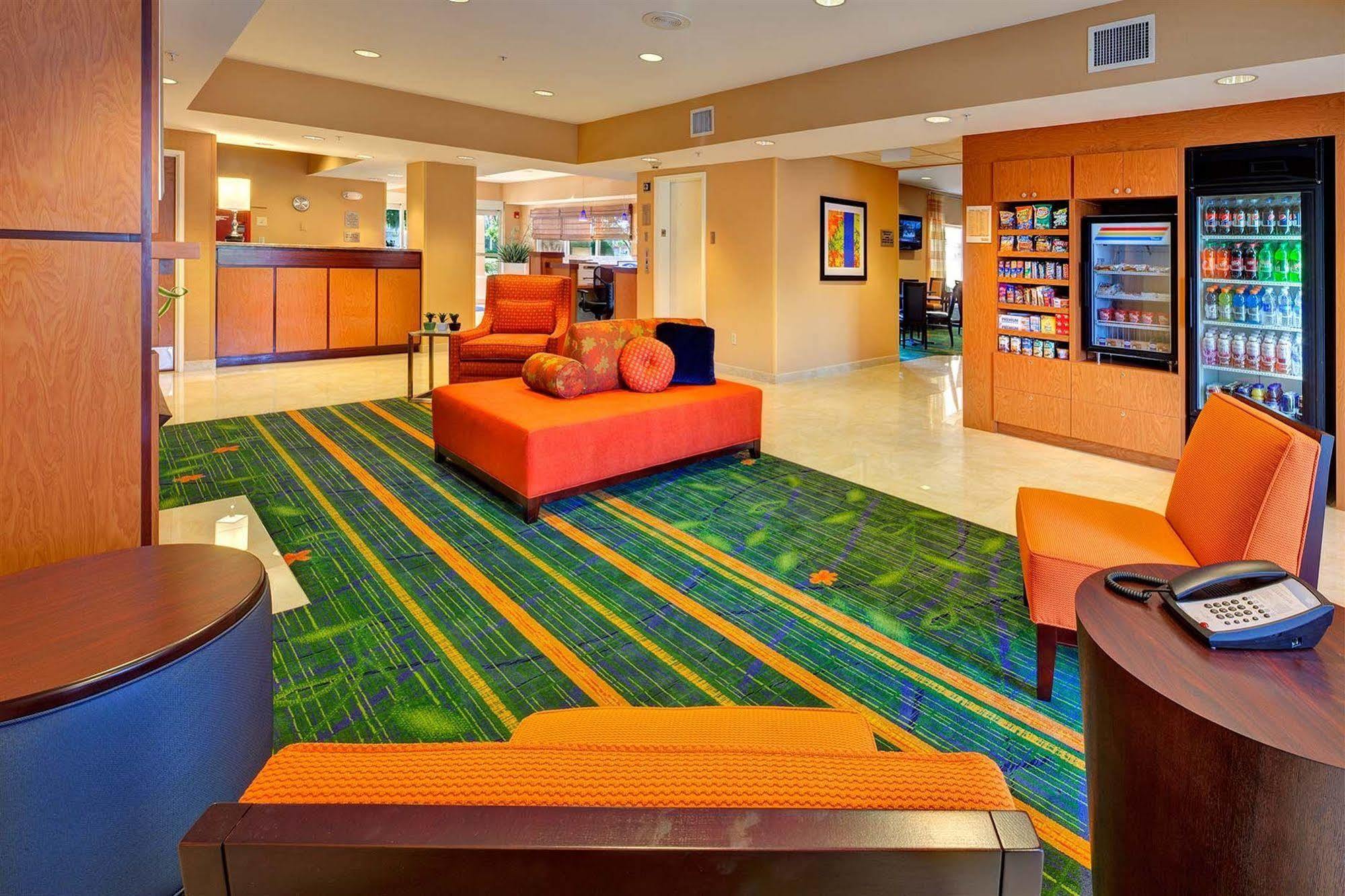 Hotel Fairfield & By Marriott 3*
