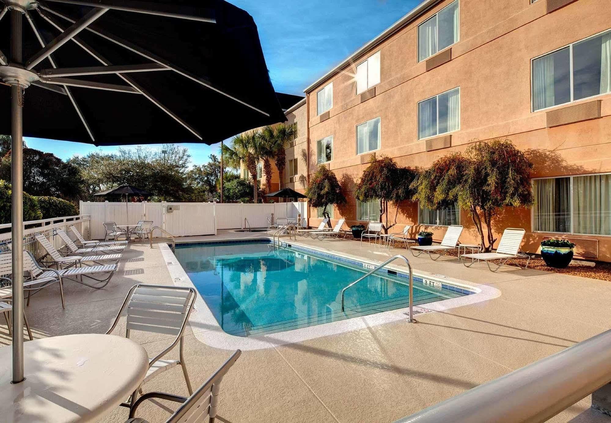 Hotel Fairfield & By Marriott 3*