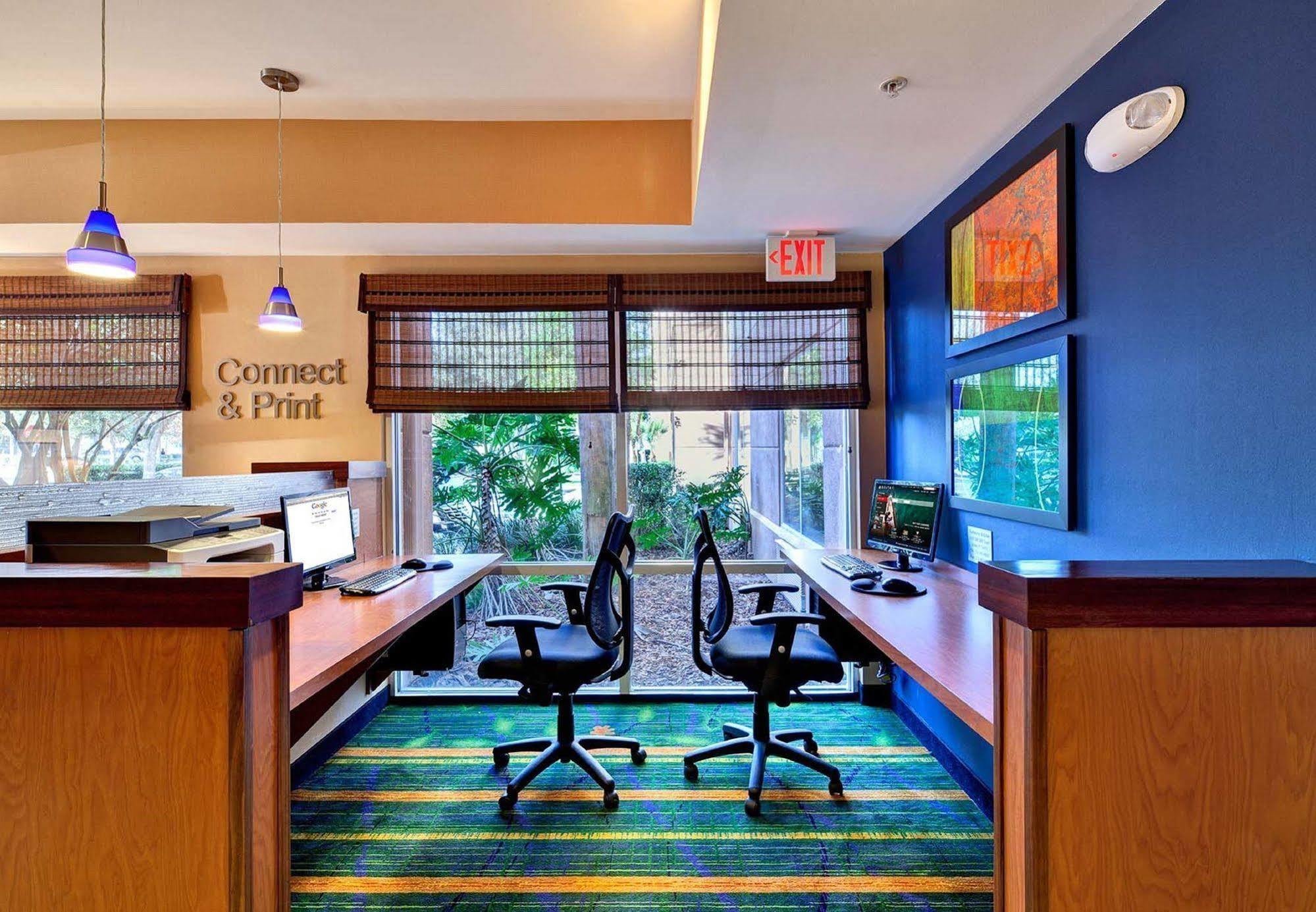 Hotel Fairfield & By Marriott