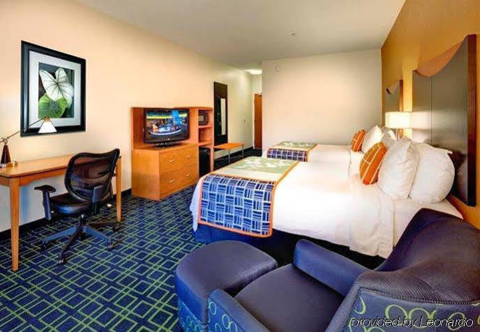 Fairfield & By Marriott