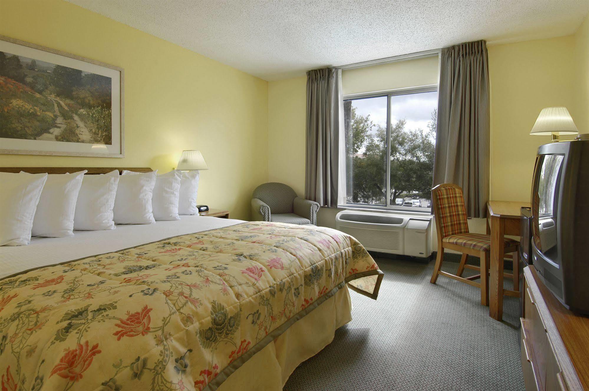 Hotel Orlando Near International Drive