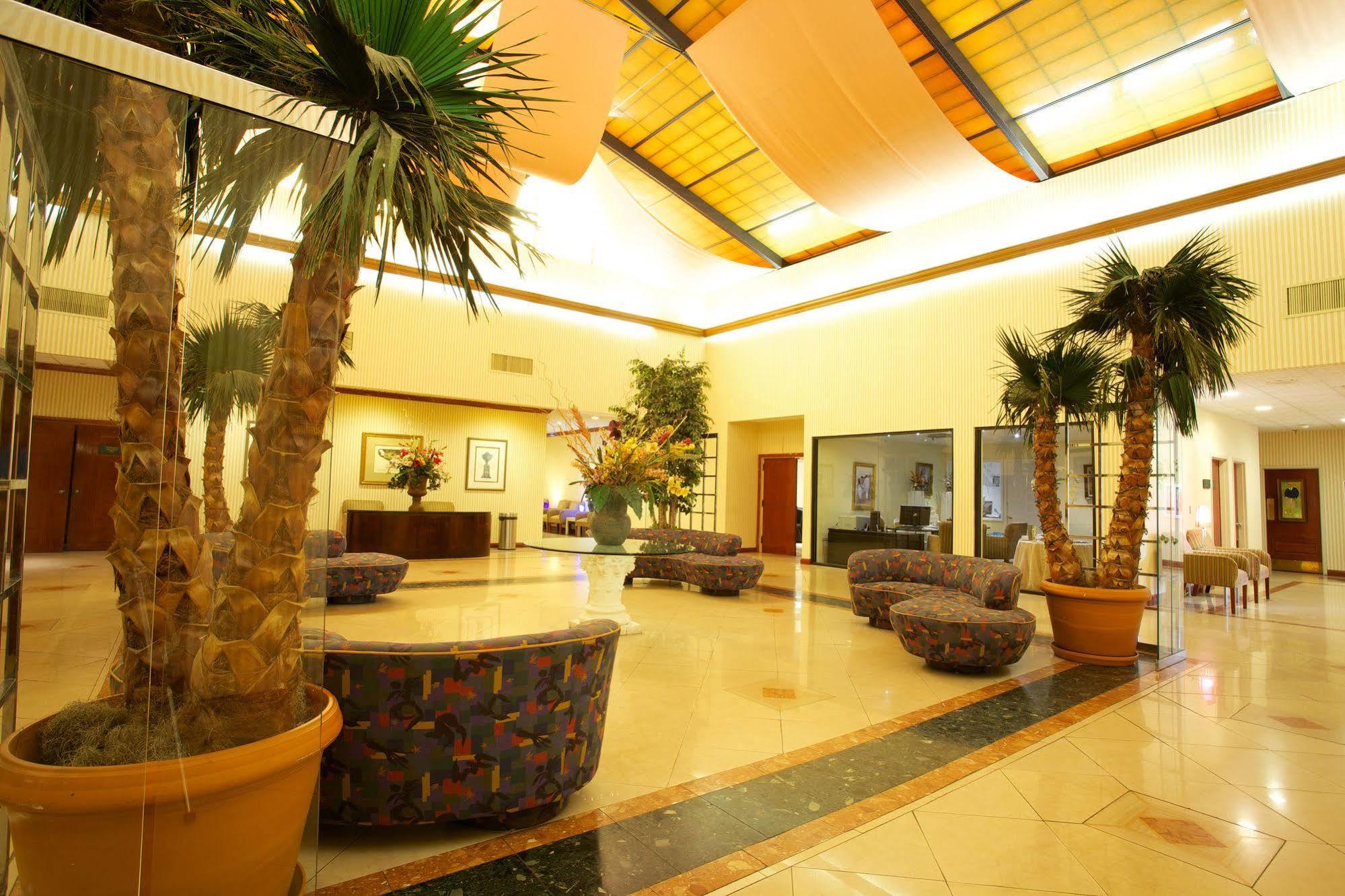 Chateau Mar Golf Resort, Trademark Collection By Wyndham 4* Lauderhill