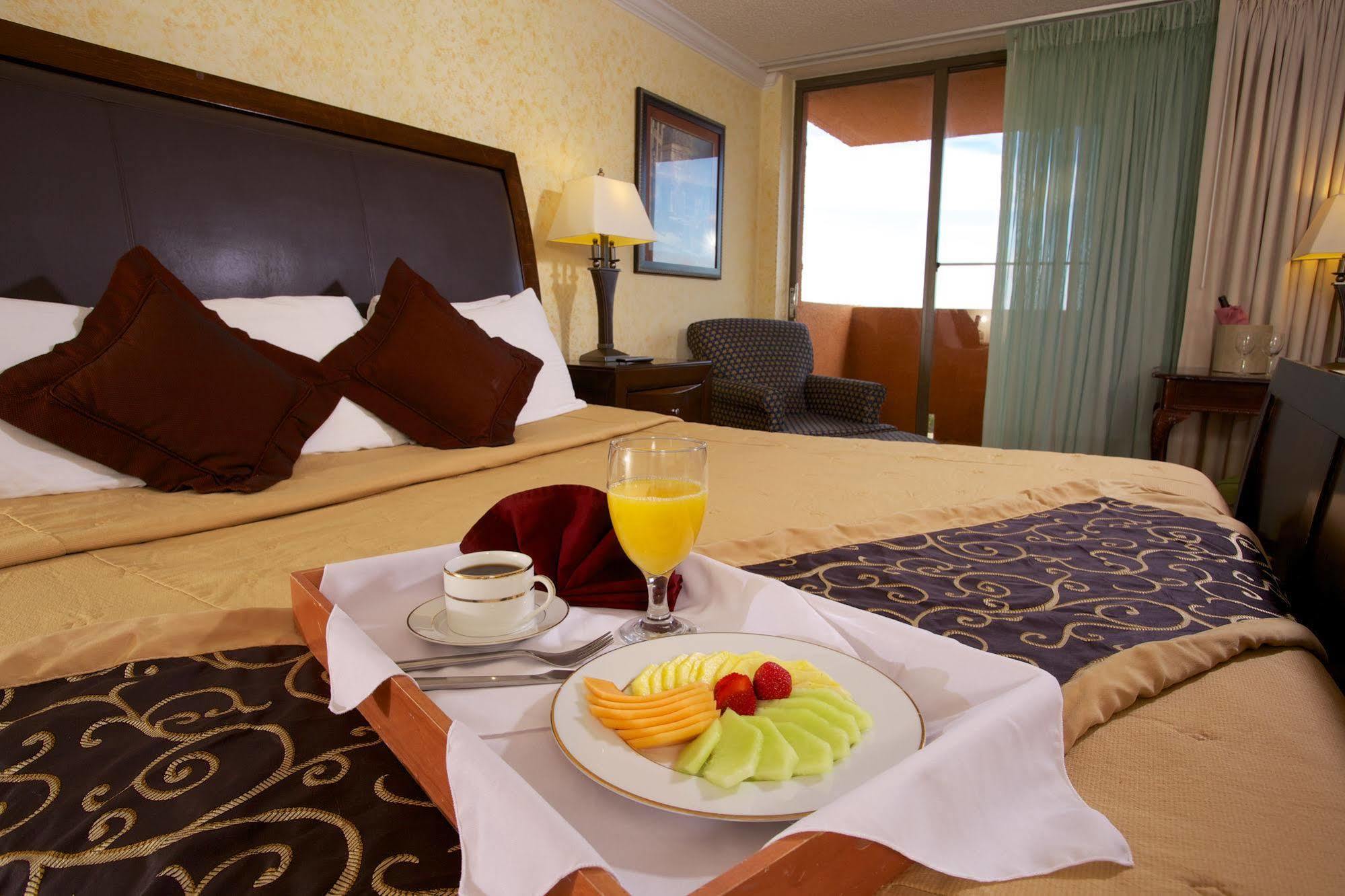 Chateau Mar Golf Resort, Trademark Collection By Wyndham Hotel