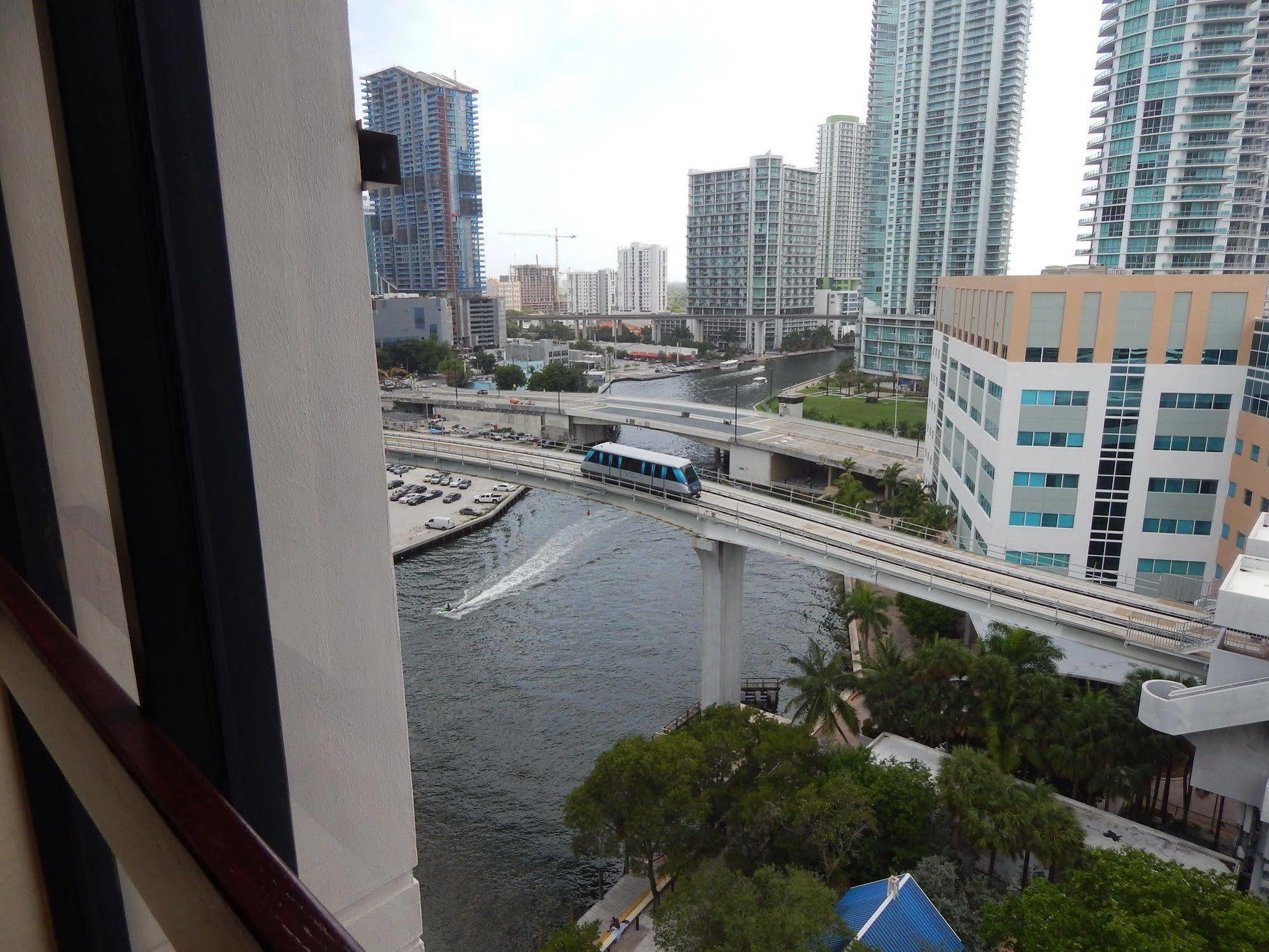 Hotel Comfort & Downtown Brickell-port Of Miami