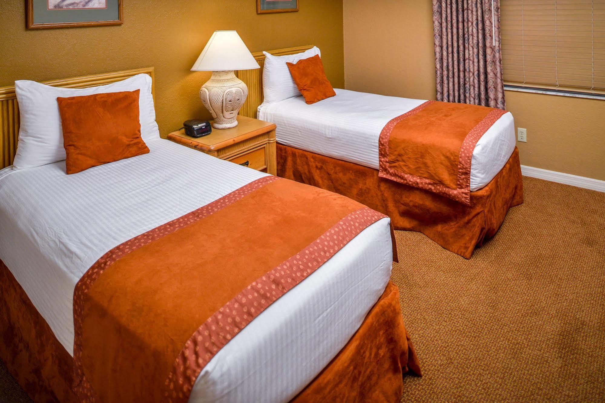 Parkway International Resort
