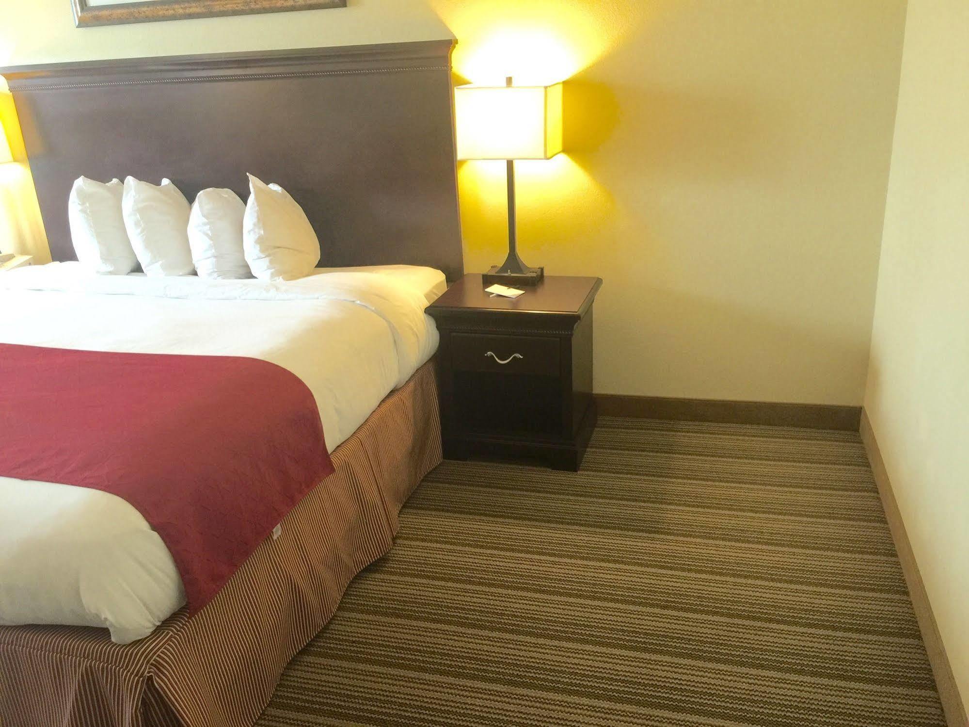 Country & By Radisson, Bradenton-lakewood-ranch, Fl 3*