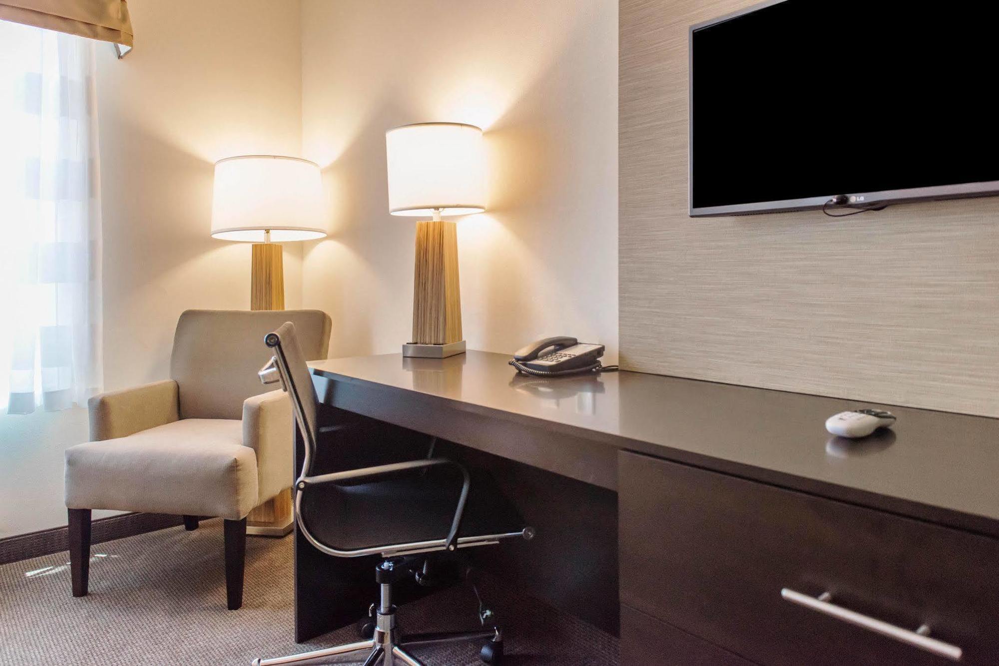 Sleep & Defuniak Springs - Crestview Hotel 2*