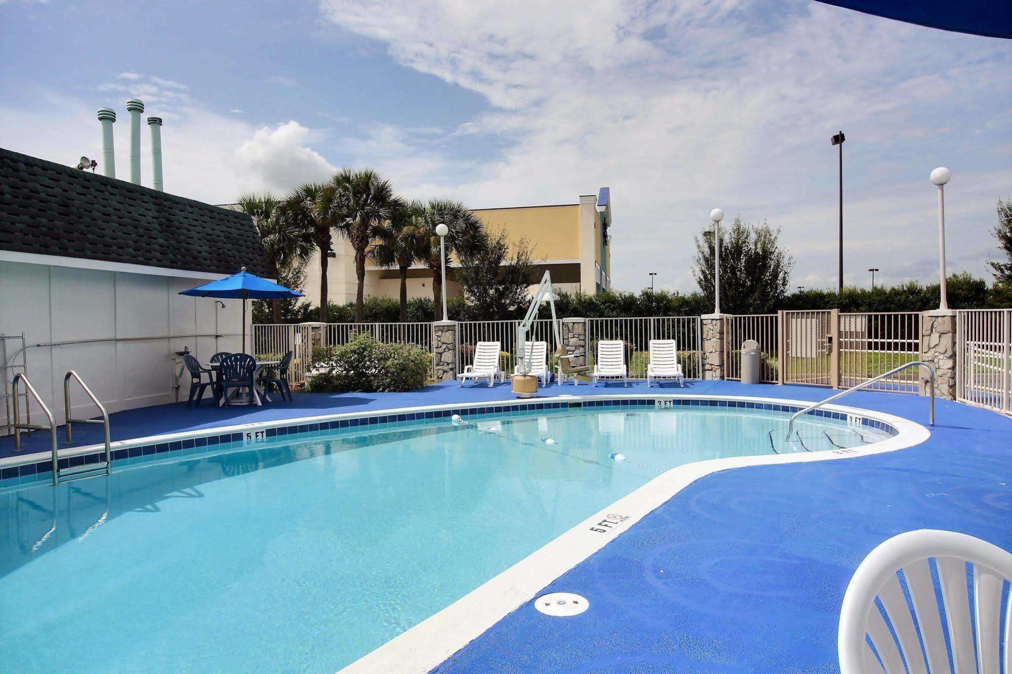 Hotel 6 2*