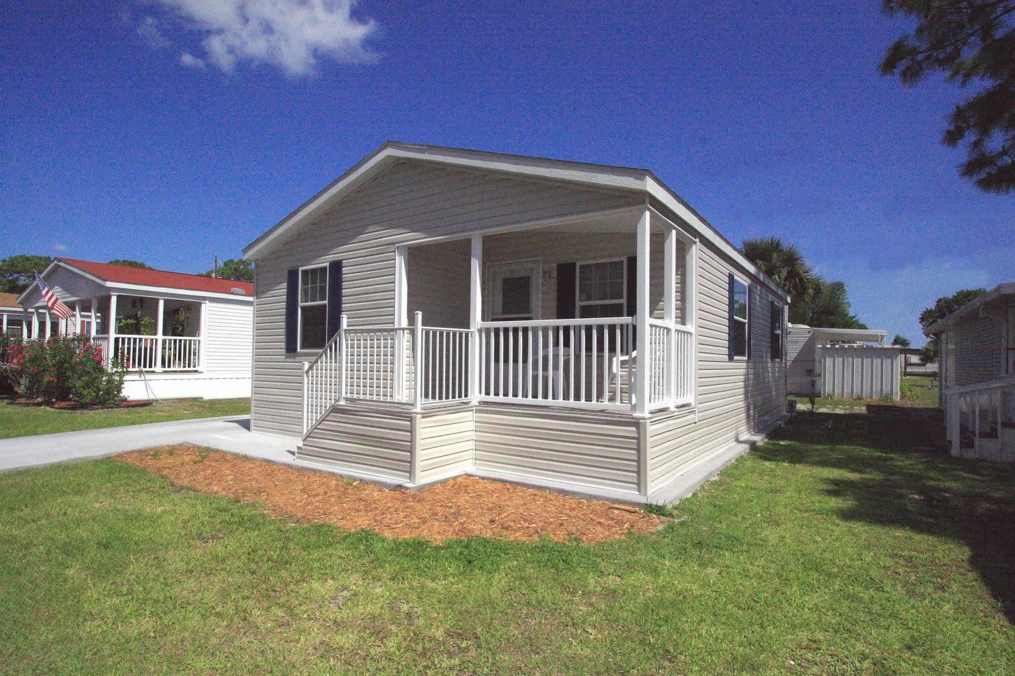 Groves Rv Holiday park Harlem Heights