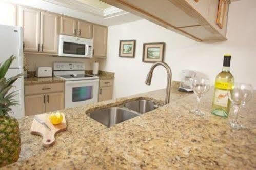 Inn Pelicans Roost Gulf Front 3*