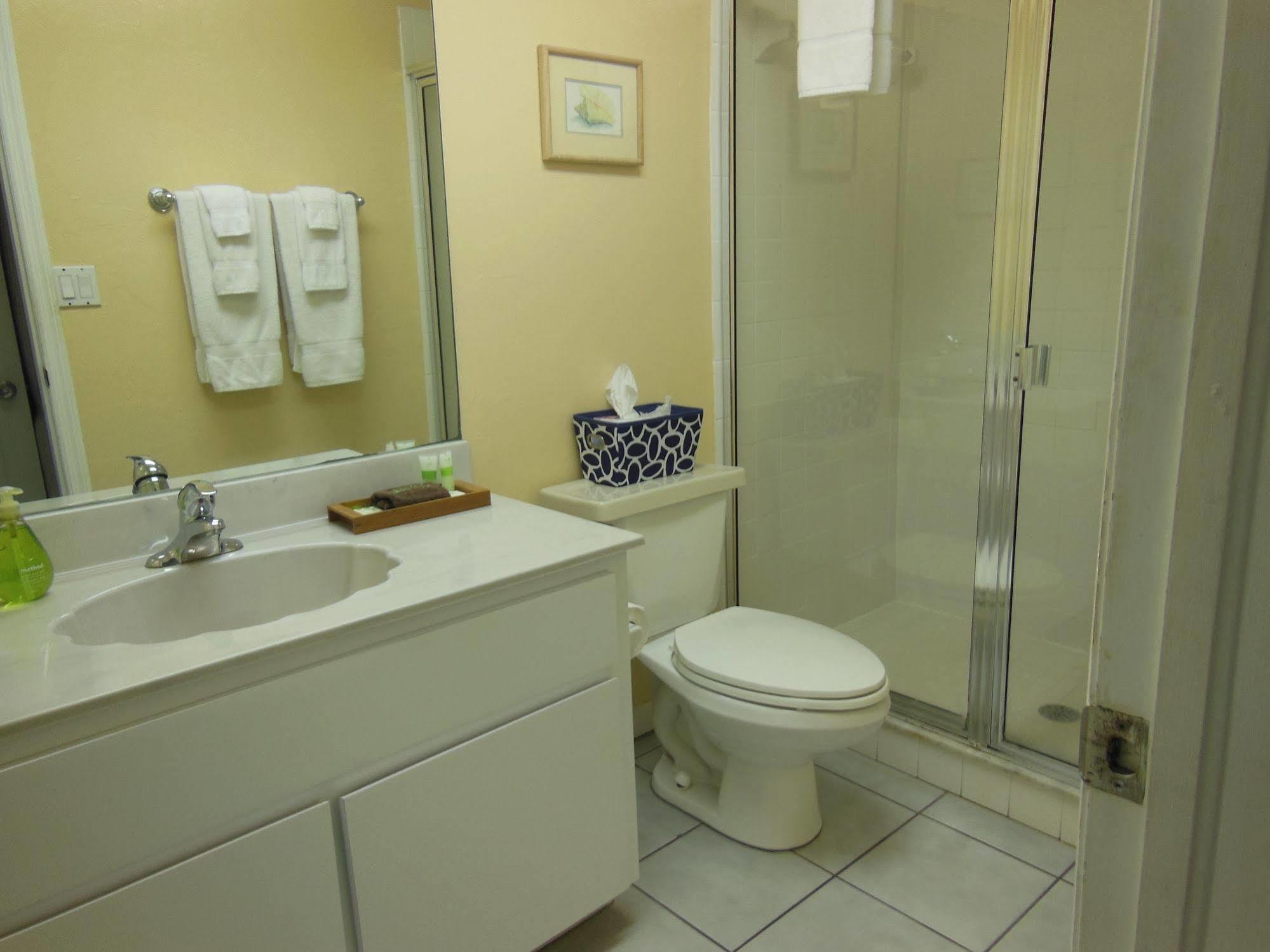 Inn Tarpon Tale Sanibel