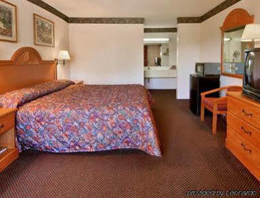 Magnuson Downtown Hotel Jacksonville
