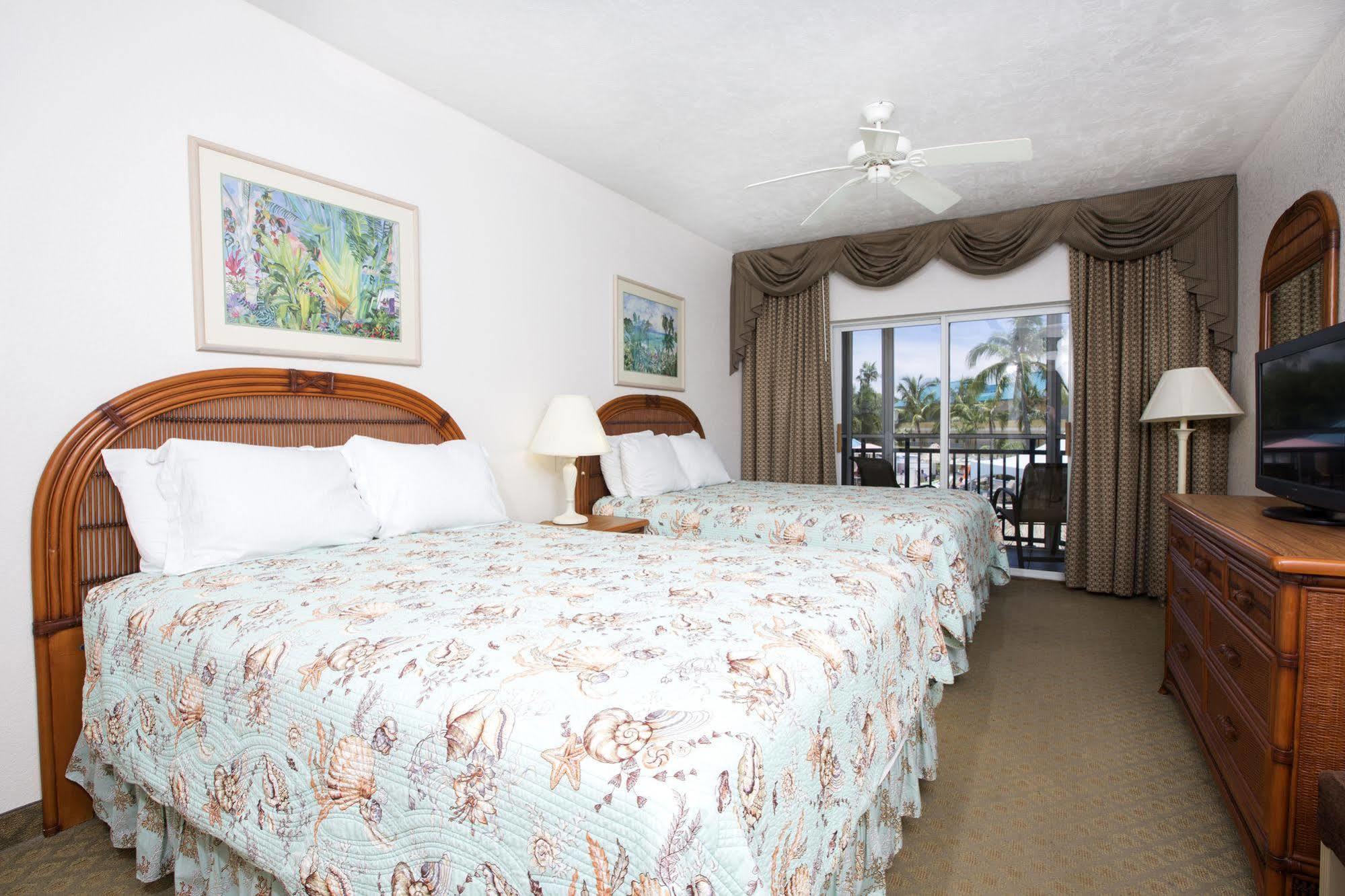 Tween Waters Island & 3*