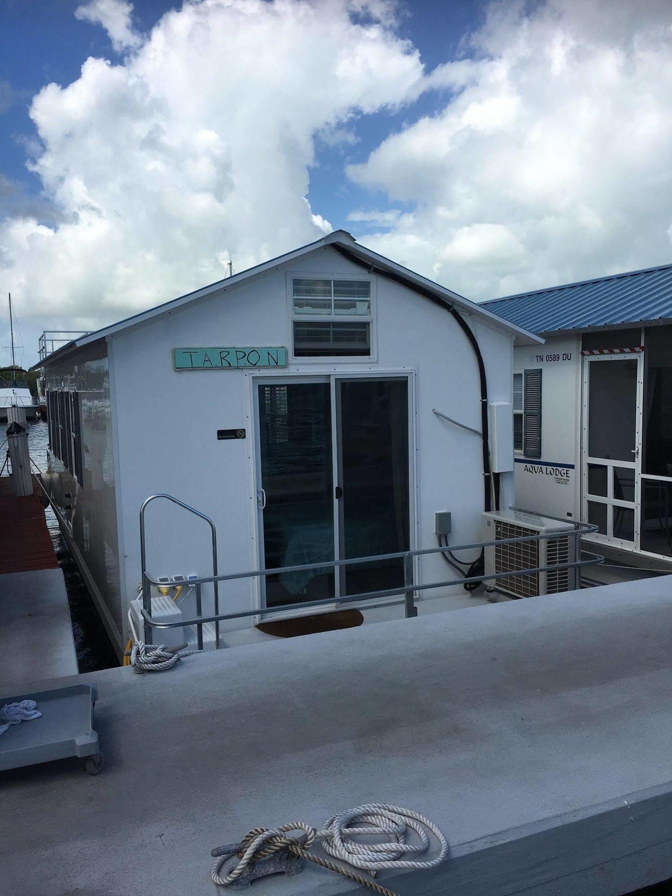 Hotel Mangrove Marina And Aqualodge Houseboats
