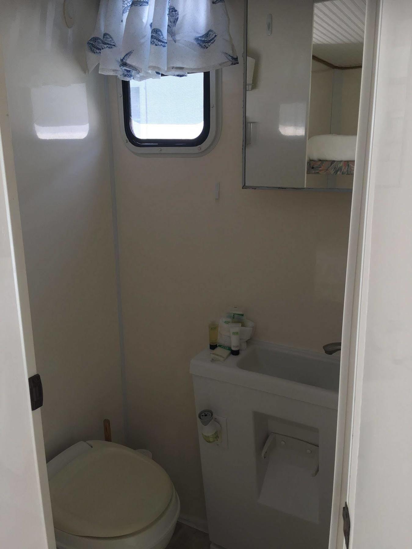 Hotel Mangrove Marina And Aqualodge Houseboats Tavernier
