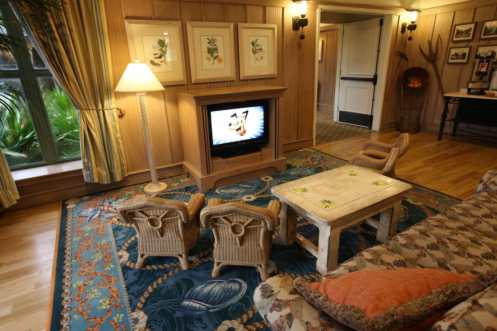 Disney's Vero 3*