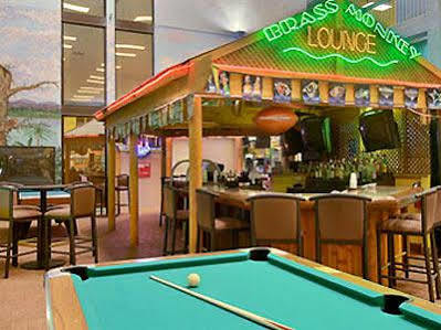 Ramada Maingate West
