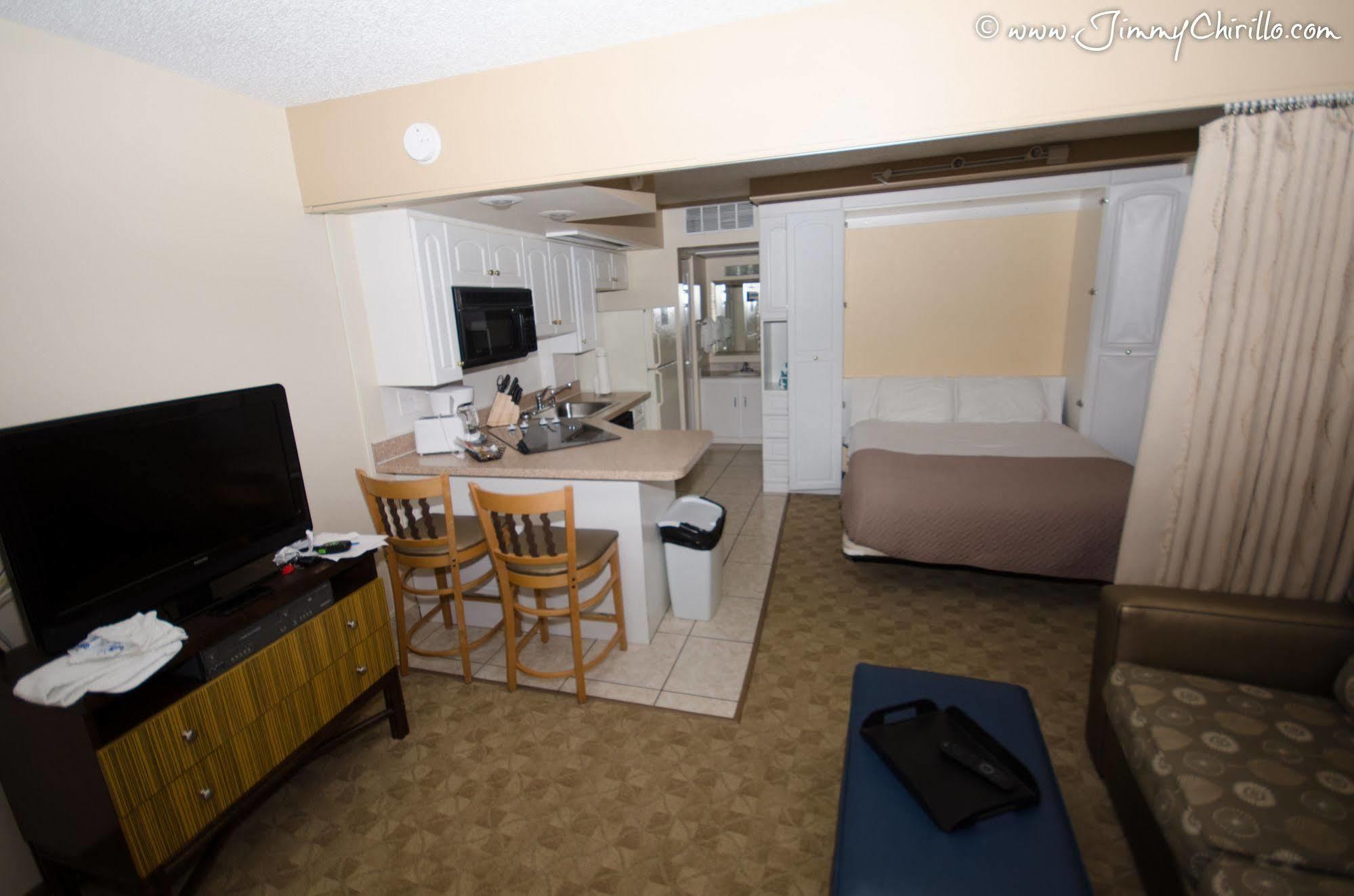 Outrigger Club 3*