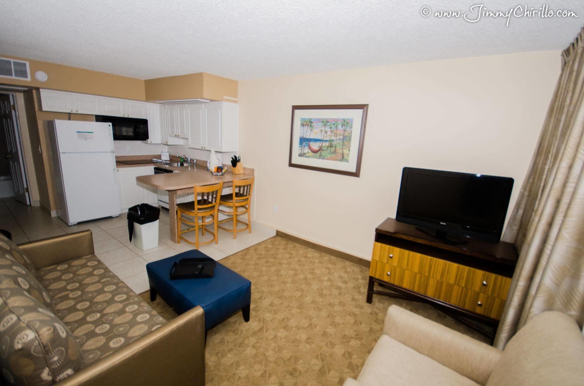 Outrigger Club Resort