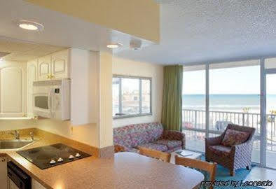 Resort Outrigger Club