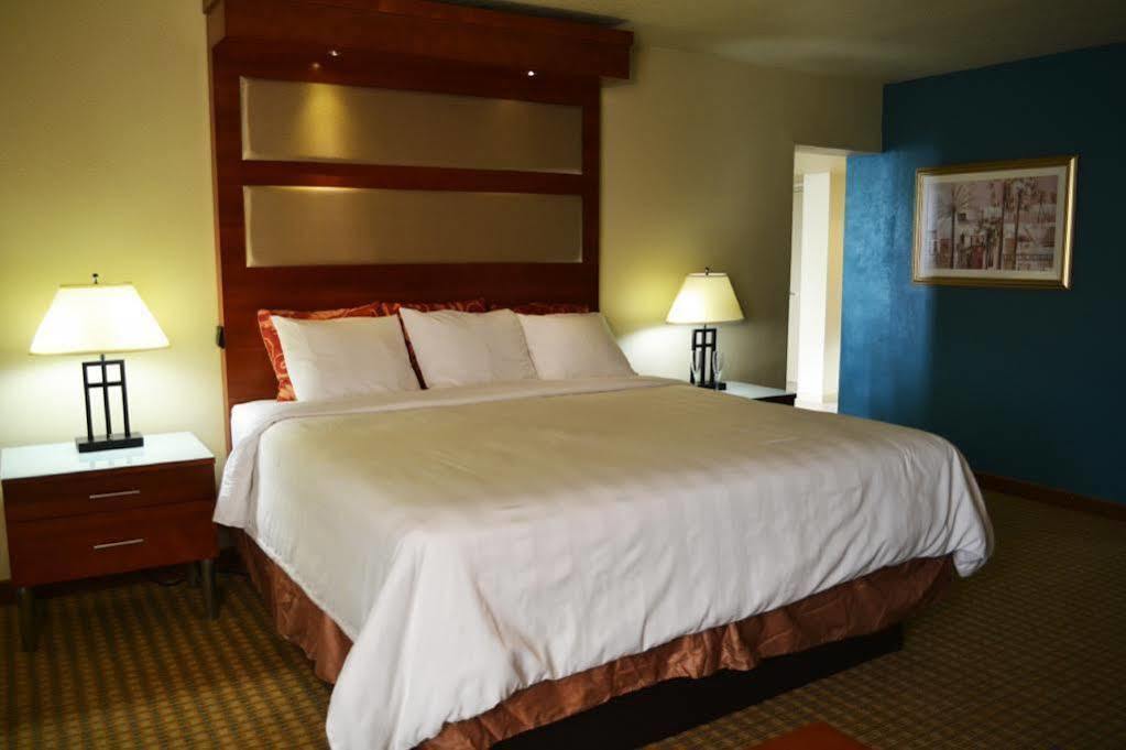 Hotel Waterfront & 3*