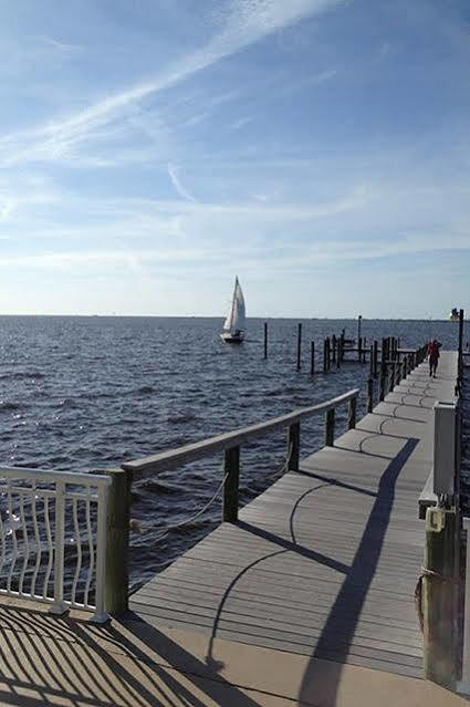 Waterfront & Hotel