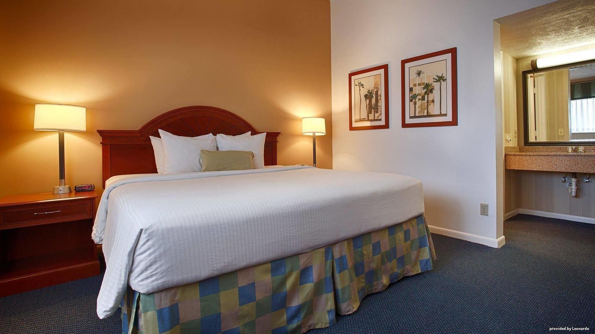 Hotel Western Port St. Lucie