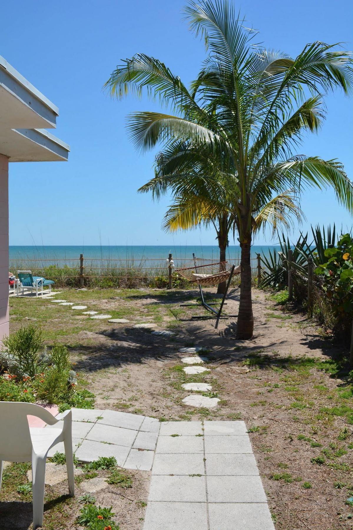 Oceanfront Sea Scape Motel 2*