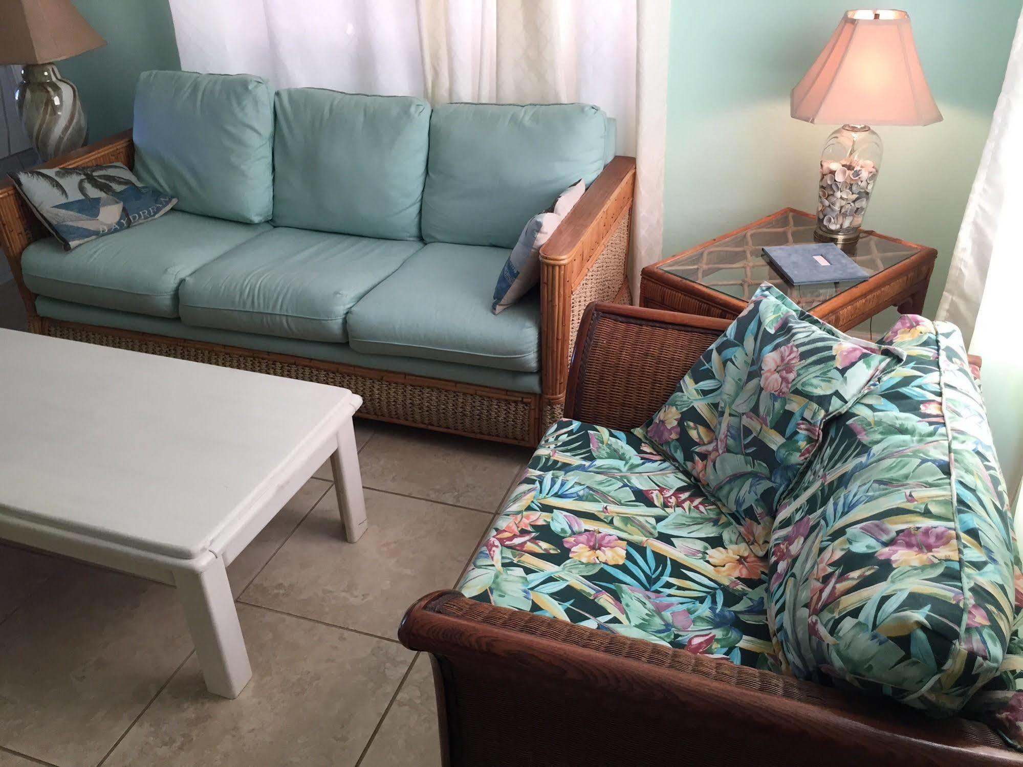 Motel Oceanfront Sea Scape