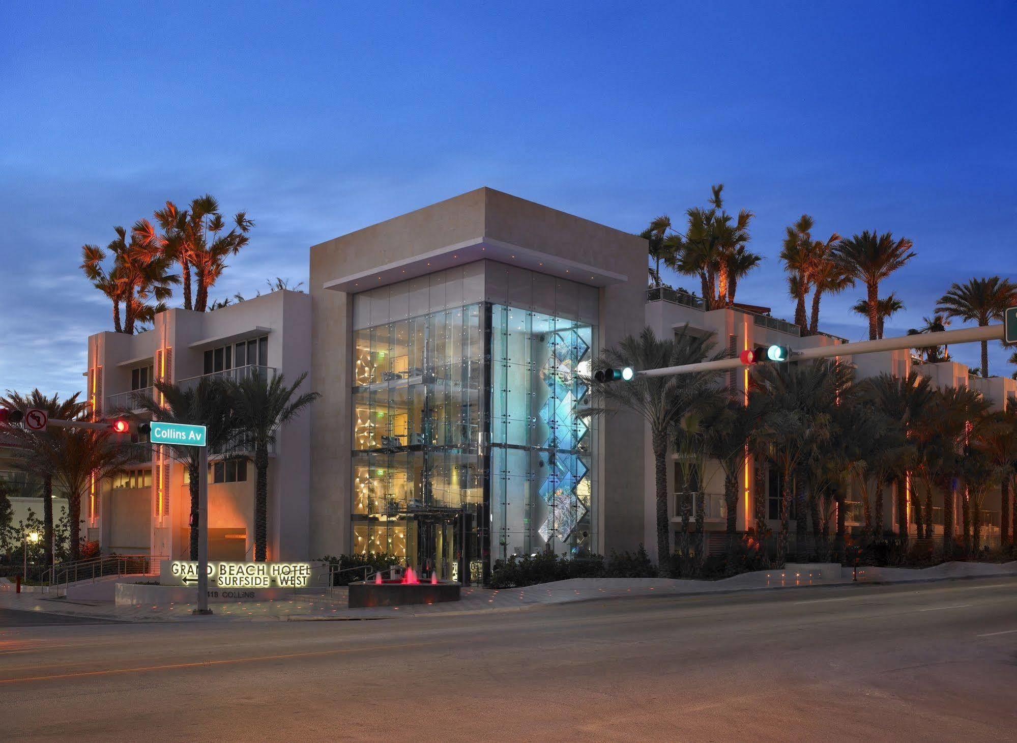 Hotel Grand West Surfside