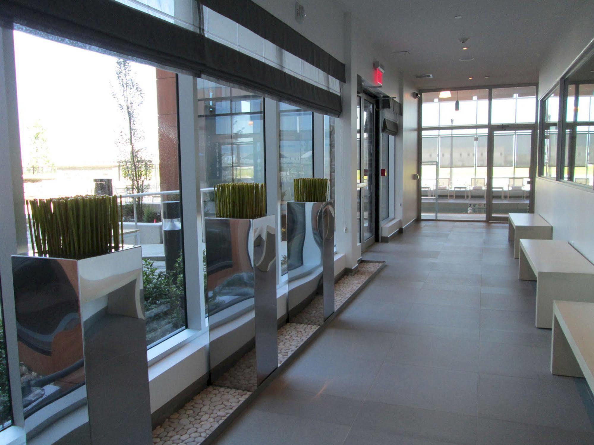 Hotel Element Miami Doral Sweetwater