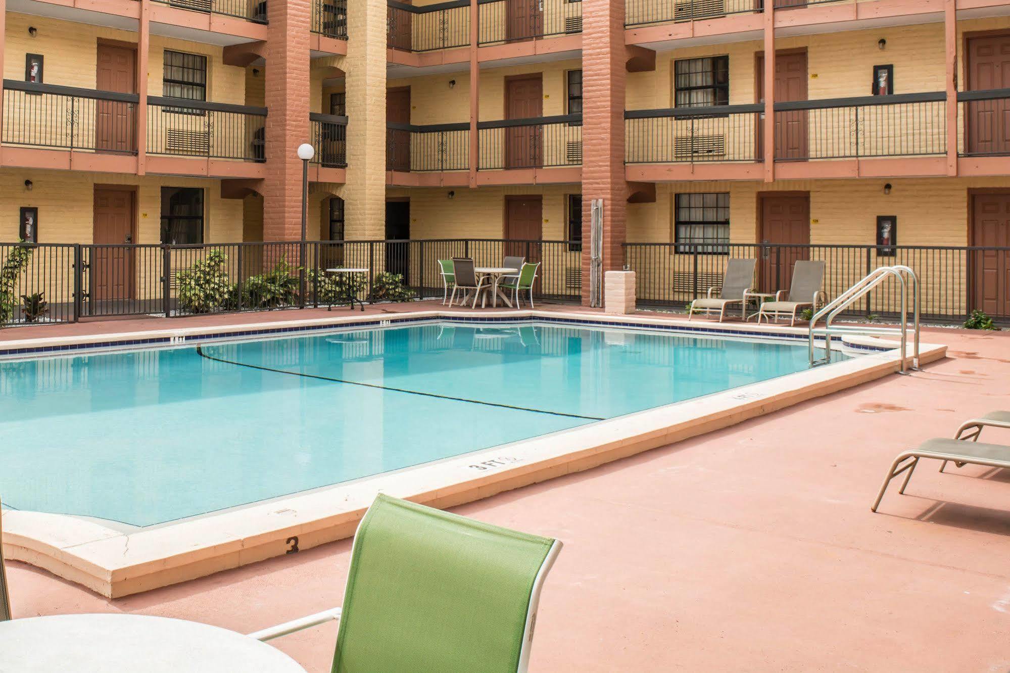 Inn Rodeway Near Ybor - Casino 2*