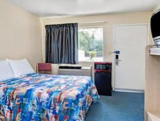Knights Airport Motel 2*
